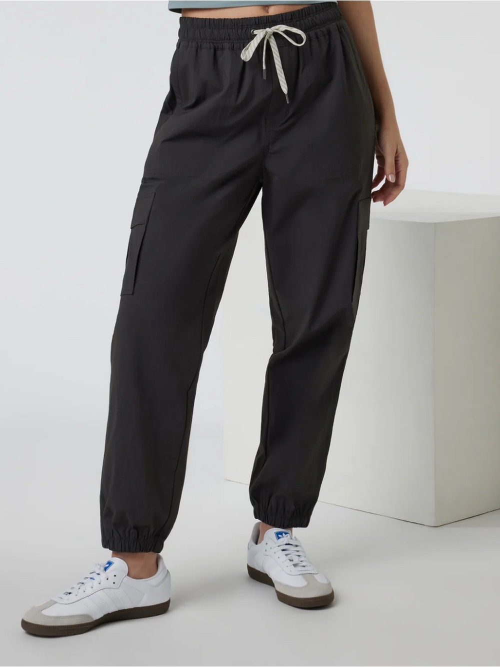 Vuori Birch Joggers in Vintage Black